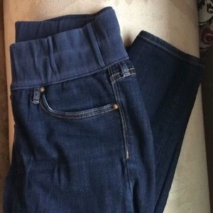 Gap maternity jeans- excellent condition